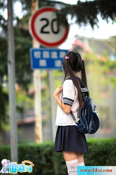 学生妹和她的皮书包&nbsp;&nbsp;2-【30P】