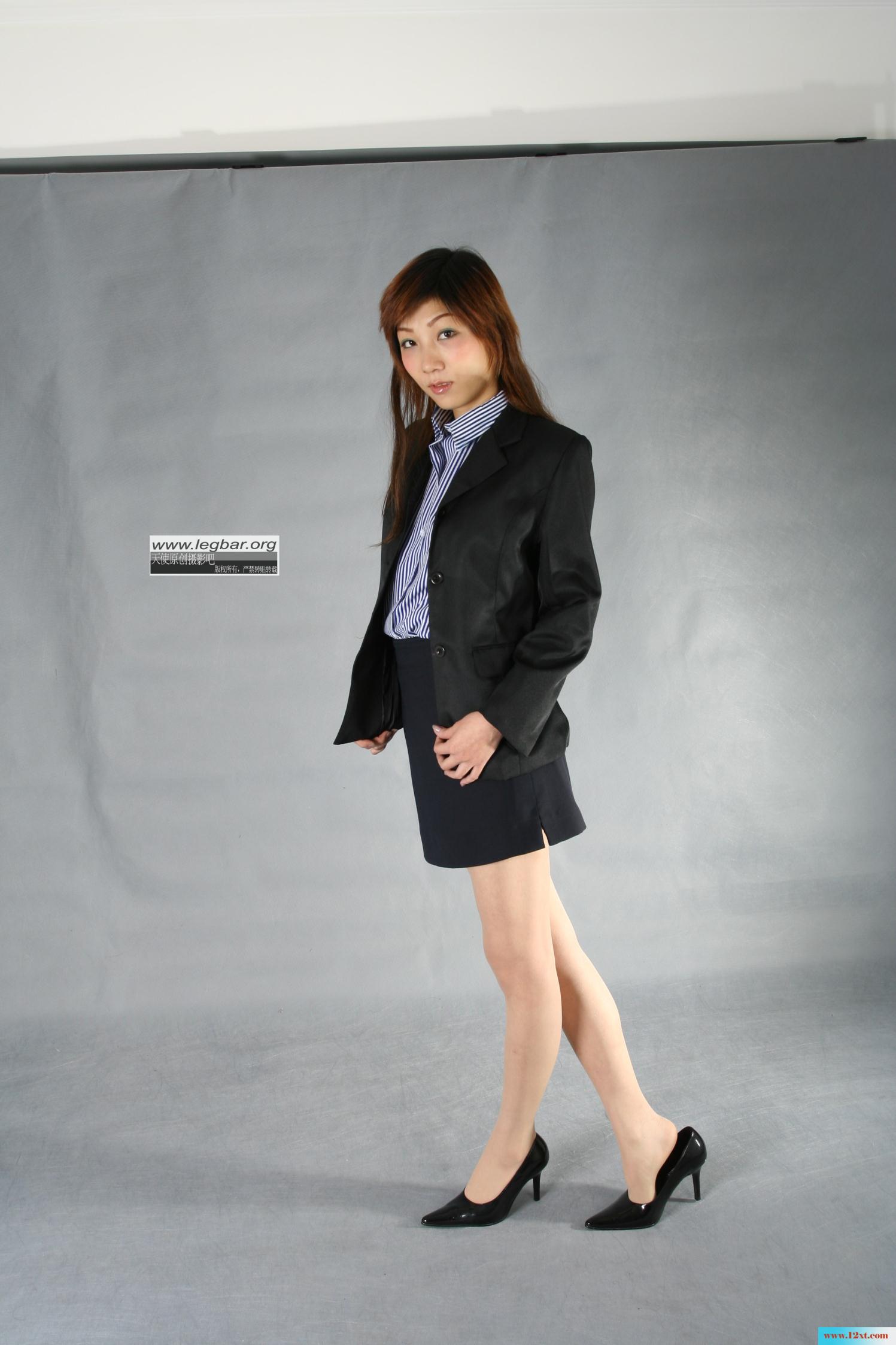 这样的衣服是老师还是秘书呢&nbsp;&nbsp;【14P】