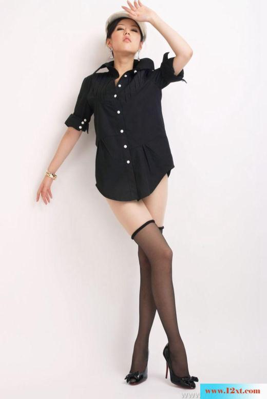 制服美人不只有一面哦-【18P】