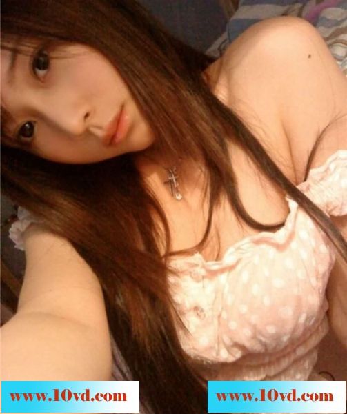 最近相当火爆92年女神爆乳照流出
