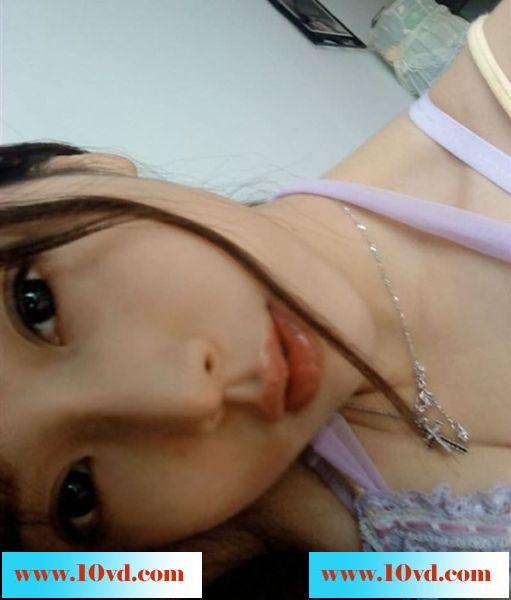 最近相当火爆92年女神爆乳照流出