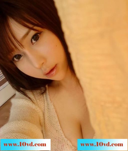 最近相当火爆92年女神爆乳照流出
