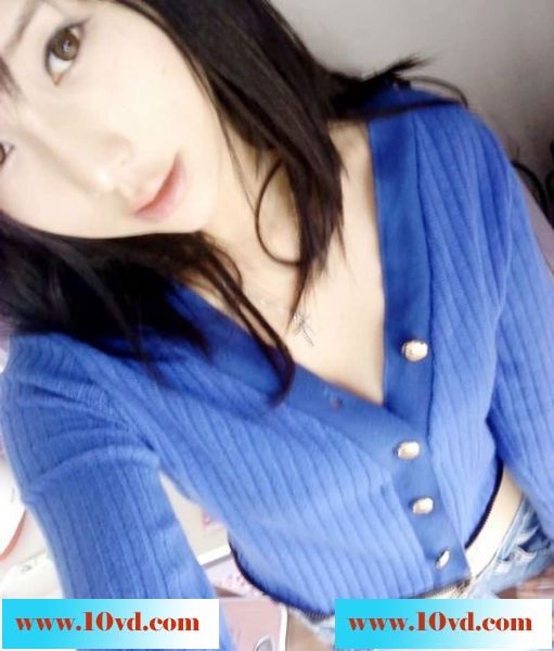 最近相当火爆92年女神爆乳照流出