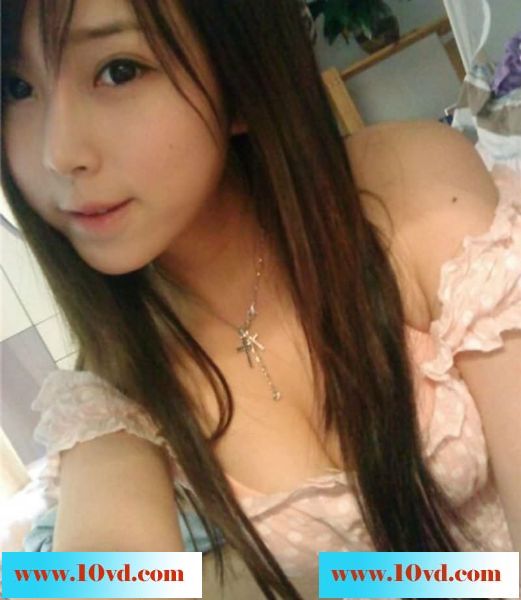 最近相当火爆92年女神爆乳照流出