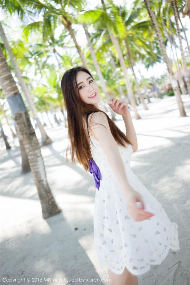 三亚椰林风光中的点缀可爱女神【10P】