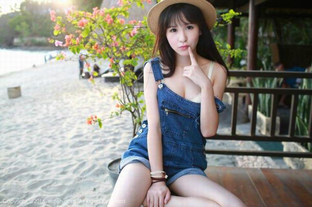 晴天郊游气质清新小美女【13P】