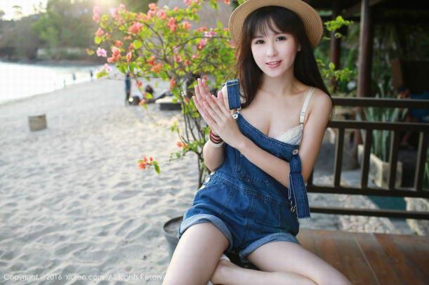 晴天郊游气质清新小美女【13P】