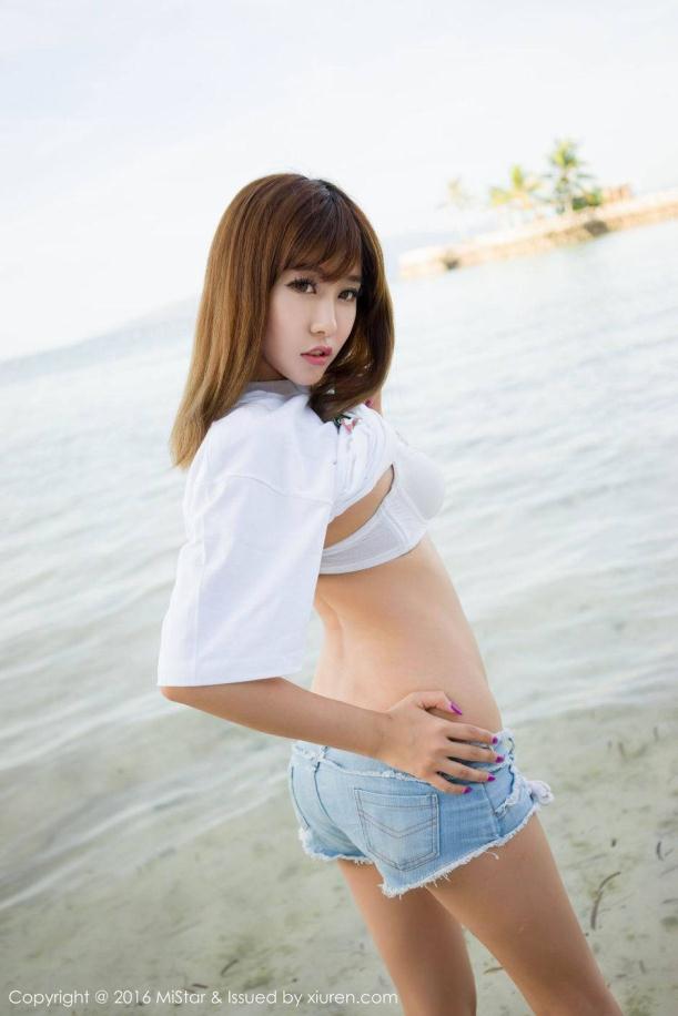 薄荷岛海边阳光美眉【10P】