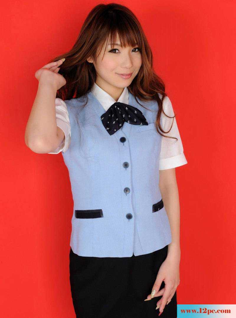 浅蓝色的OL制服的美女(15P)