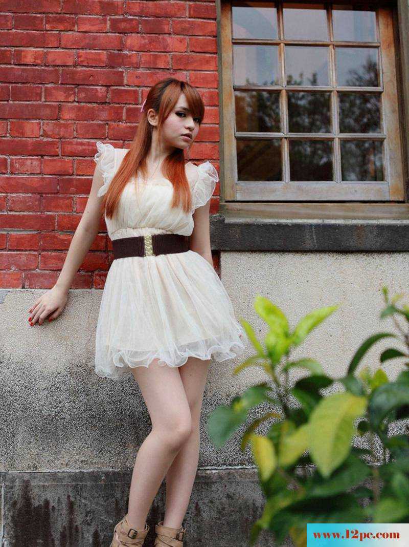 糖果丝袜美腿短裙小美女郑羽婷(12P)