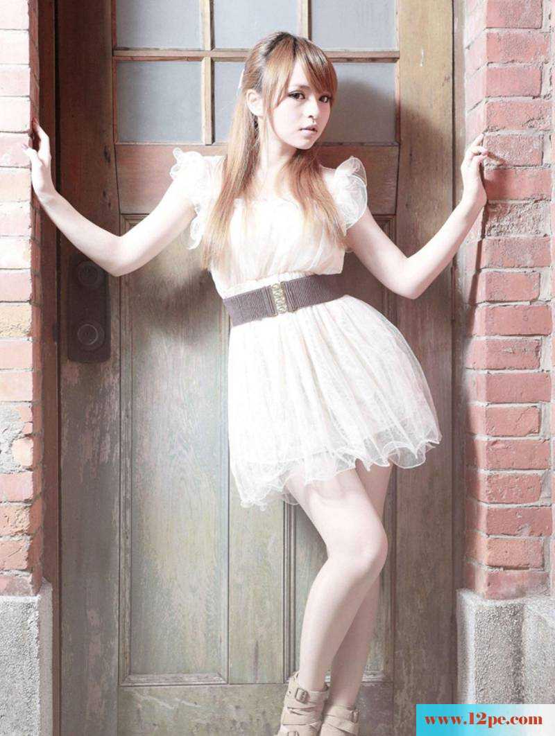 糖果丝袜美腿短裙小美女郑羽婷(12P)