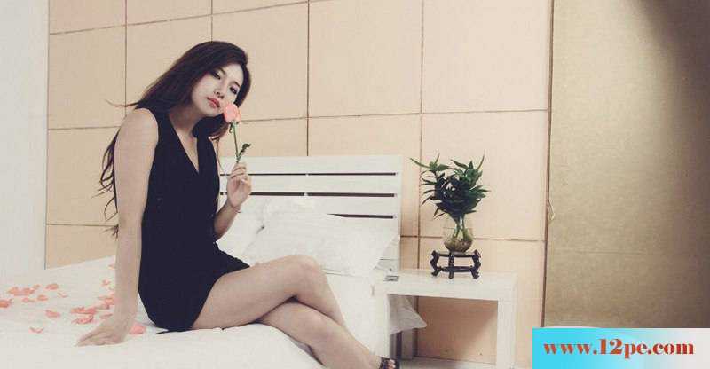 甜蜜美女恋恋你的床(10P)