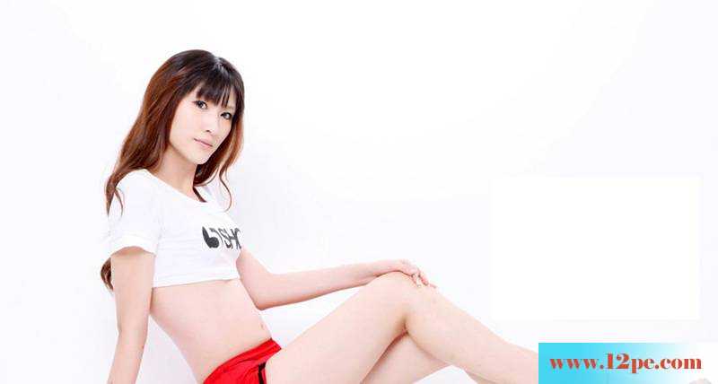 小MM王月时装秀完美身材(10P)