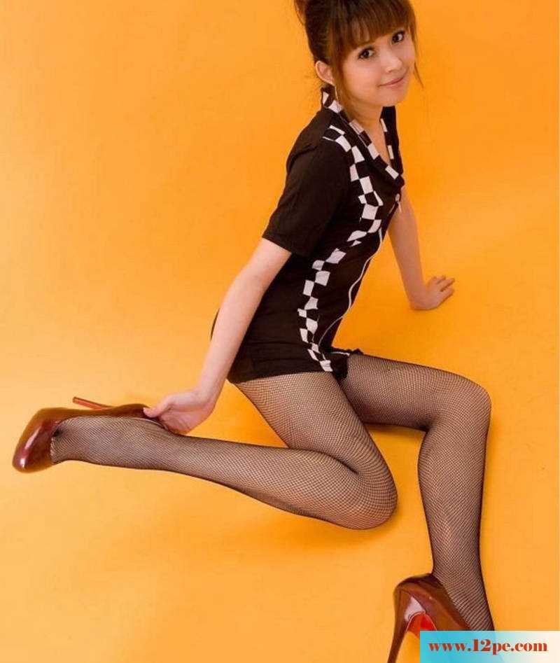 妩媚黑丝美腿美女大杂会(10P)