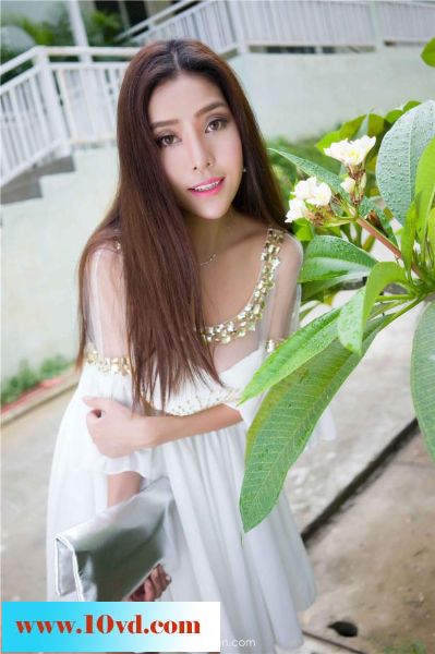 小肉感性感装美女【10P】