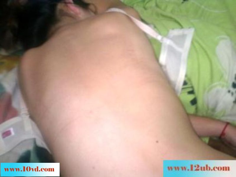 把熟妇灌醉狠狠的操了一夜(13P)
