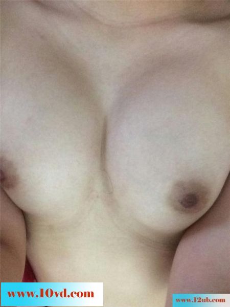 白嫩可人的大四女友羞答答，手势验证(17P)