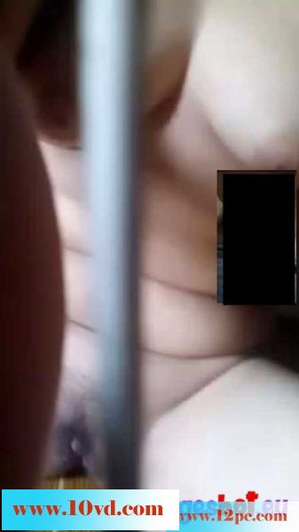 微信视频一个18岁小骚货(33P)