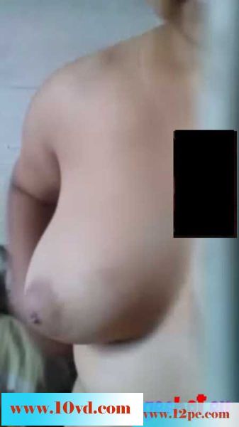 微信视频一个18岁小骚货(33P)
