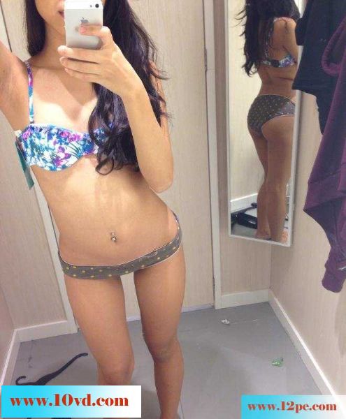 我那性感女友很大胆试衣服间都要拍照(11P)