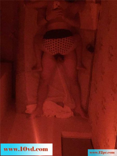 下班后躲着老婆去桑拿房享受莞式服务(17P)