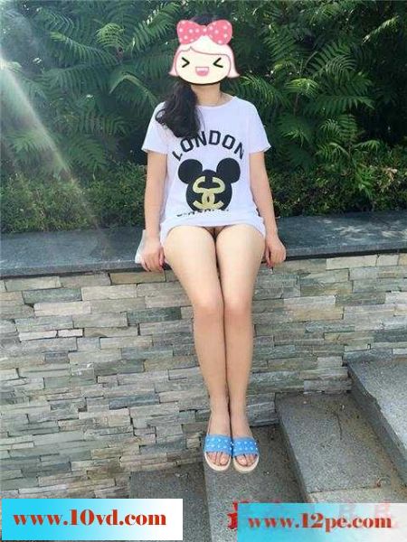 小娇妻第二次清纯风的江边公园外拍(15P)