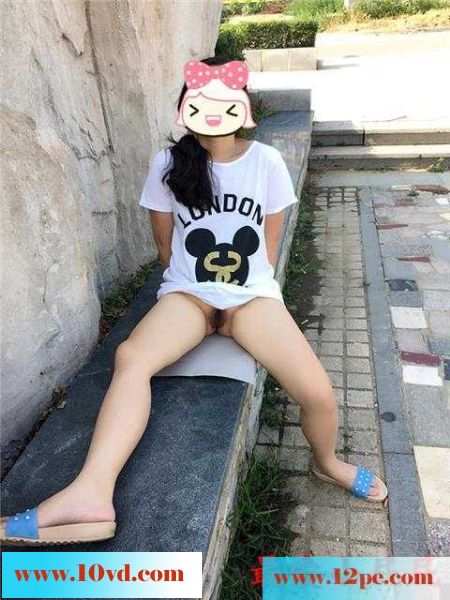 小娇妻第二次清纯风的江边公园外拍(15P)