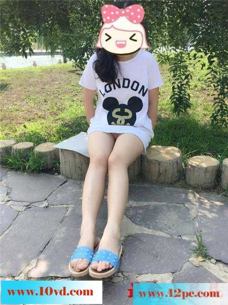 小娇妻第二次清纯风的江边公园外拍(15P)