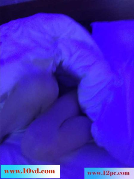已婚少妇酒店幽会小鲜肉(24P)