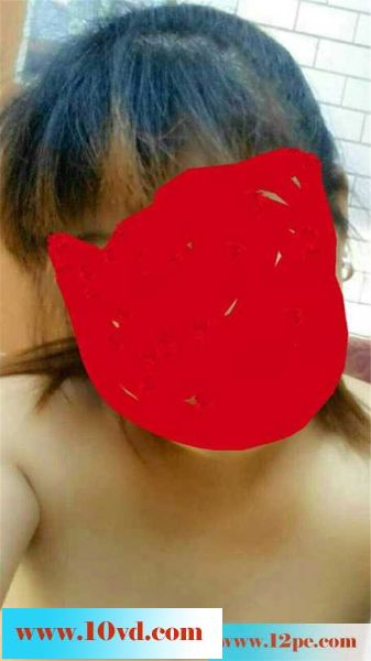 淫荡村姑母狗花烛自拍(18P)