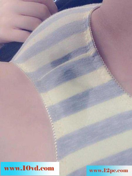 淫荡性感MM性感发春被曝光(10P)