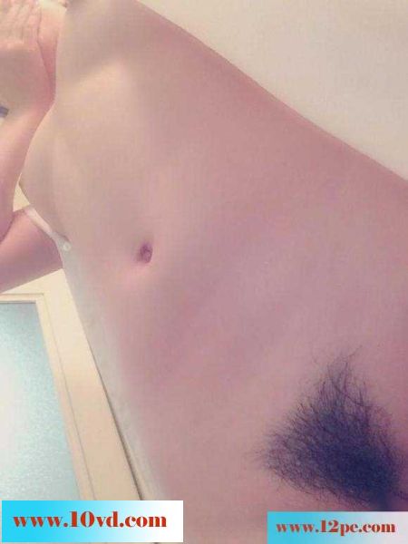 淫荡性感MM性感发春被曝光(10P)