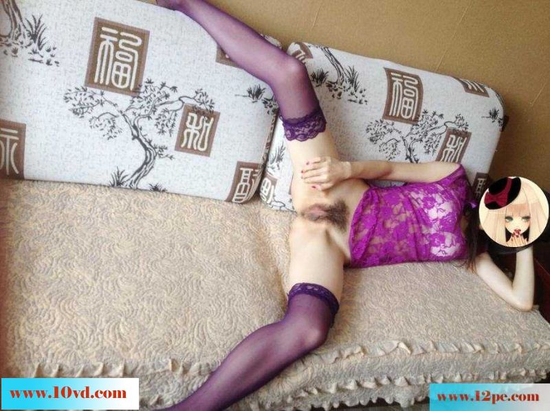 淫妻调教系列--落地窗前，老婆朝楼下喊