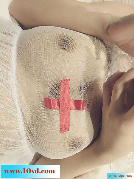 与妹儿开房,突遇她男友造访,然后3P一起嗨(29P)