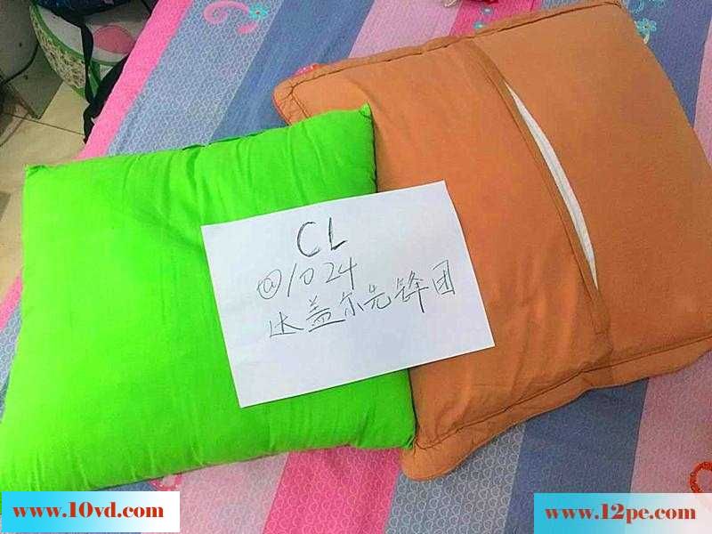 与小胸骚娇妻大战前的自拍(21P)
