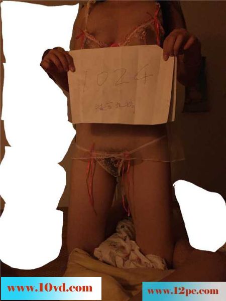 在出租房享受别人老婆的服务(31P)