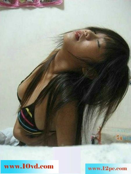 主流女孩面对镜子扳开小B给你看(10P)