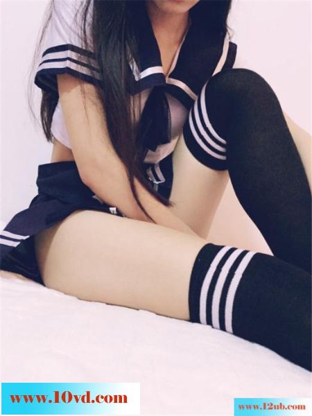 20岁制服清纯炮友想玩不(27P)