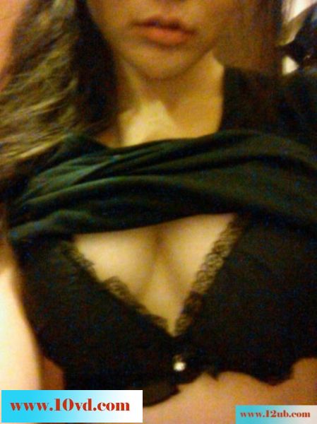 95后的清纯女友自拍(22P)