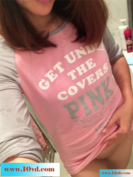 PINK人妻自拍秀(11P)
