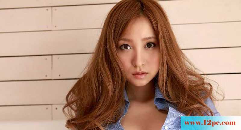 性感美女的翘臀展现好想把她给后入了(31P)