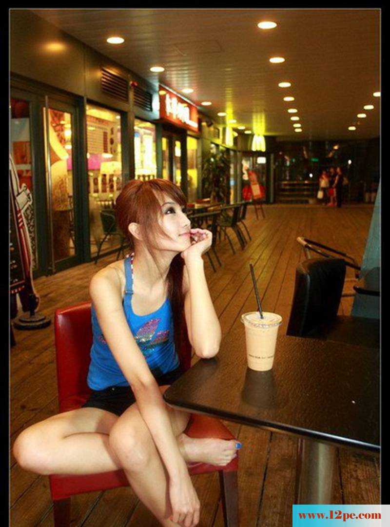 夜色美女小品短裤短衫装(10P)