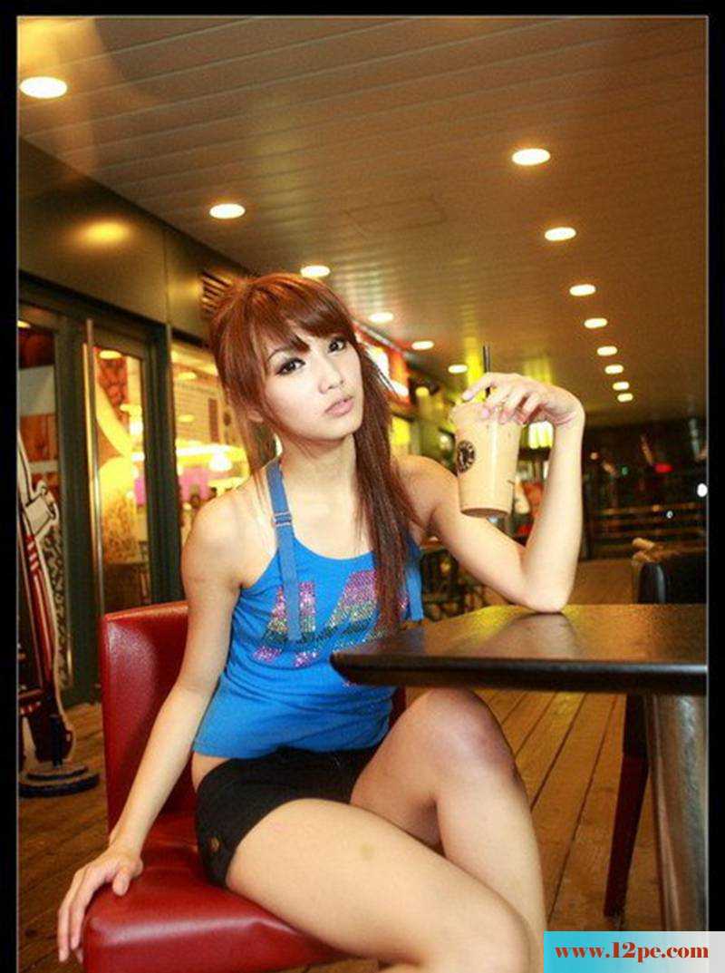 夜色美女小品短裤短衫装(10P)