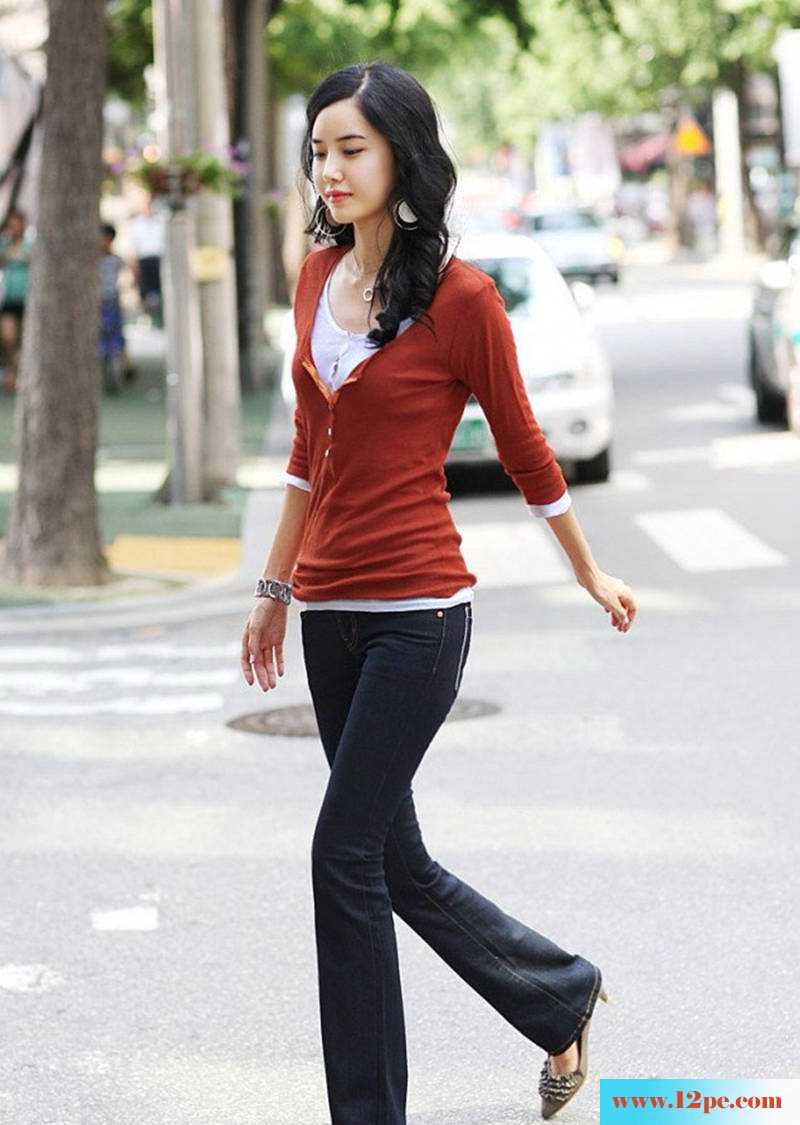 拥有修长美腿的韩国美女身材照样很棒(12P)