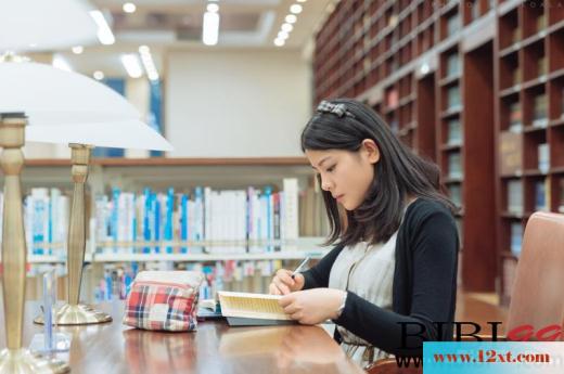 大学图书馆里的小妹-甜吧【22P】
