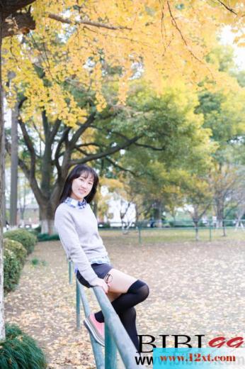 大学校园里的学妹-长相一般不过真是纯【17P】