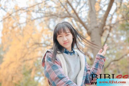 大学校园里的学妹-长相一般不过真是纯【17P】