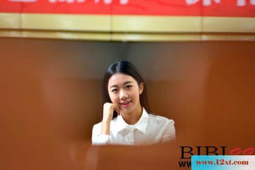 大学校园里的学妹-长相一般不过真是纯【17P】