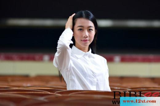 大学校园里的学妹-长相一般不过真是纯【17P】