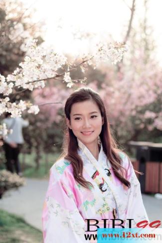 岛国的国花和古典女子